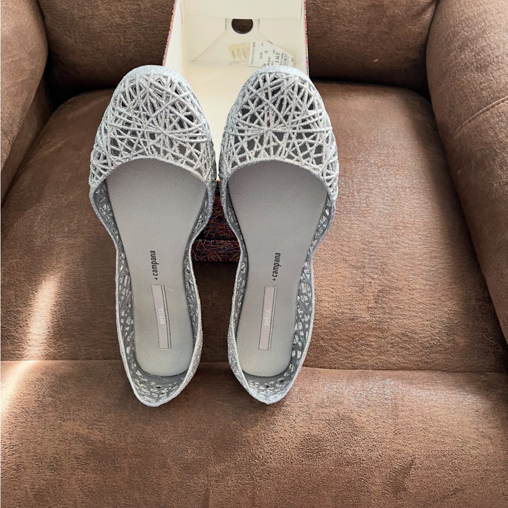 Women's Gray Flats